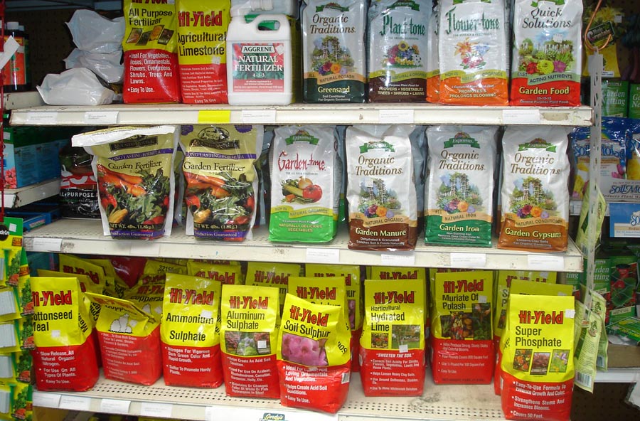 Stocks of fertilizers on shelves