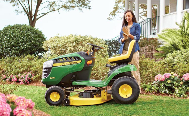 john deere e120 riding lawn mower